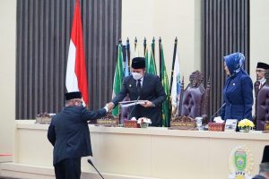 Gubernur Sumsel Herman Deru saat di ruang sidang DPRD Sumsel