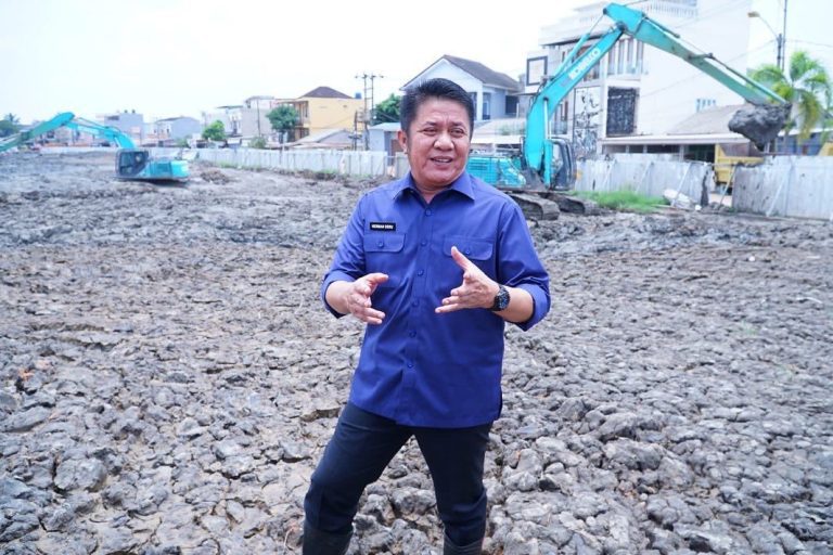 Herman Deru meninjau langsung lokasi pembangunan kolam retensi di Danau Opi