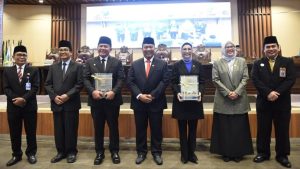 penyerahan Laporan Hasil Pemeriksaan (LHP) atas Laporan Keuangan Pemerintah Daerah (LKPD) Provinsi Sumsel Tahun 2022 pada Rapat Paripurna Istimewa di Gedung DPRD Provinsi Sumsel, Rabu (10/5/2023) pagi.